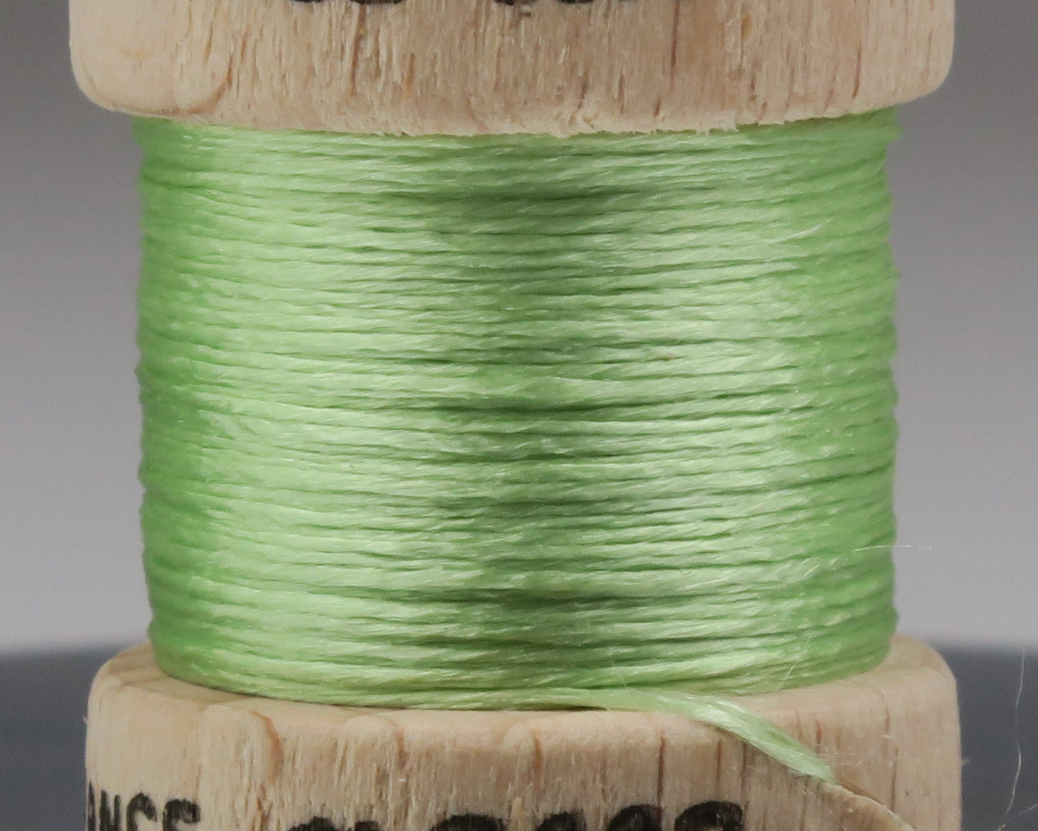 54 Dean St. Ovale Pure Silk Floss