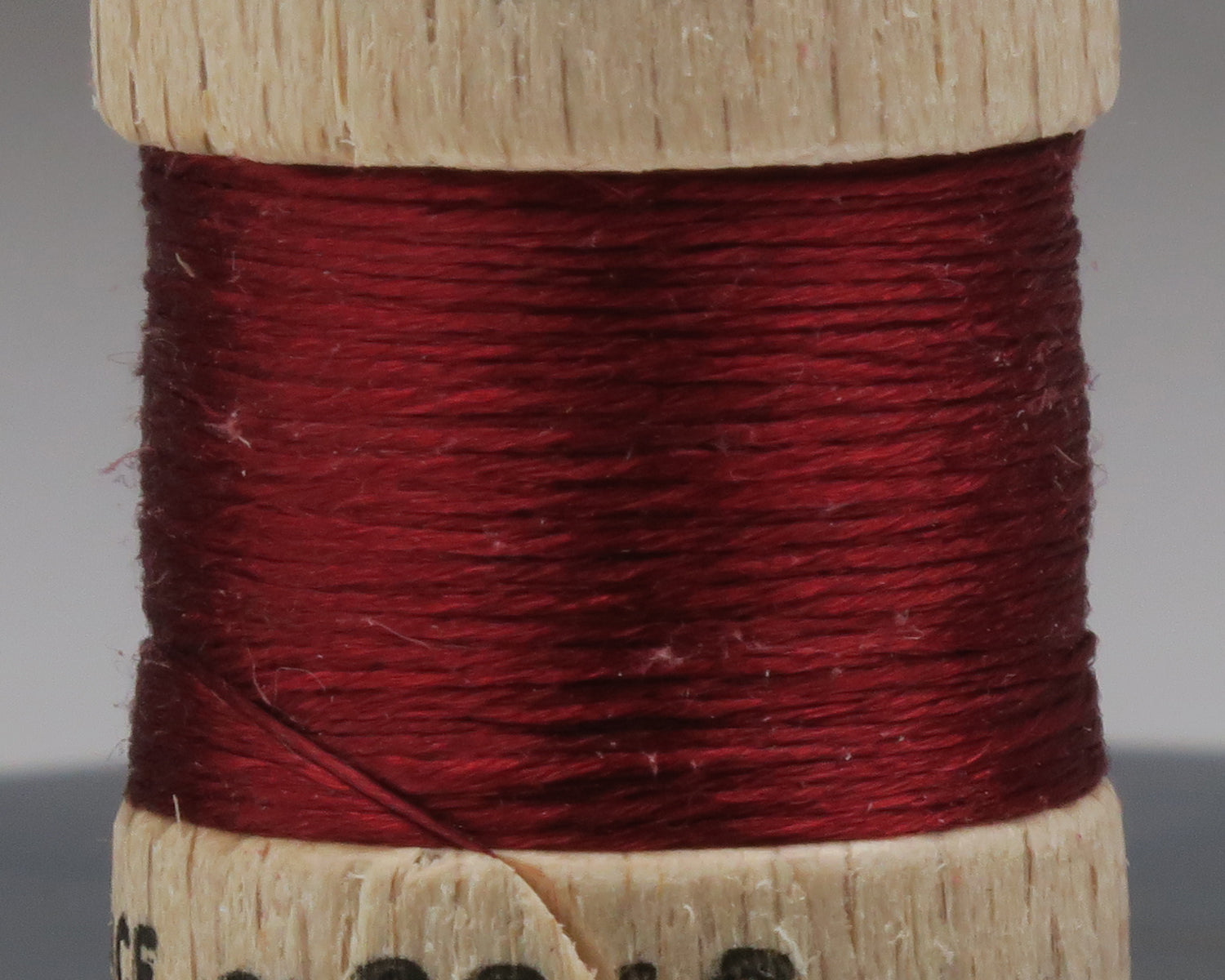 54 Dean St. Ovale Pure Silk Floss