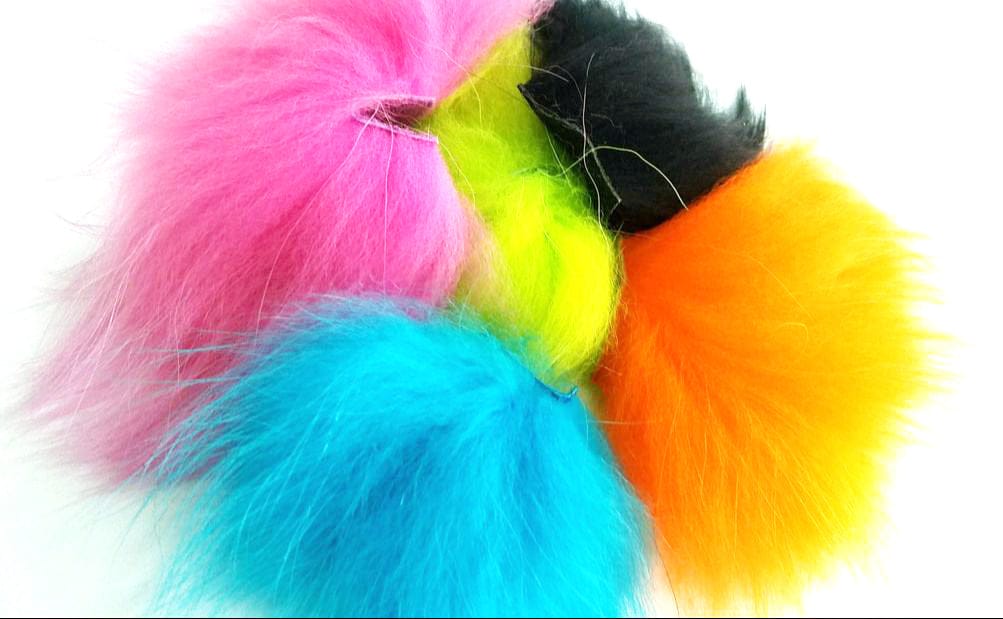 Arctic Fisherman Finn Raccoon fur: fluffy long-hair fly tying clumps in pink, turquoise, neon yellow, orange and black