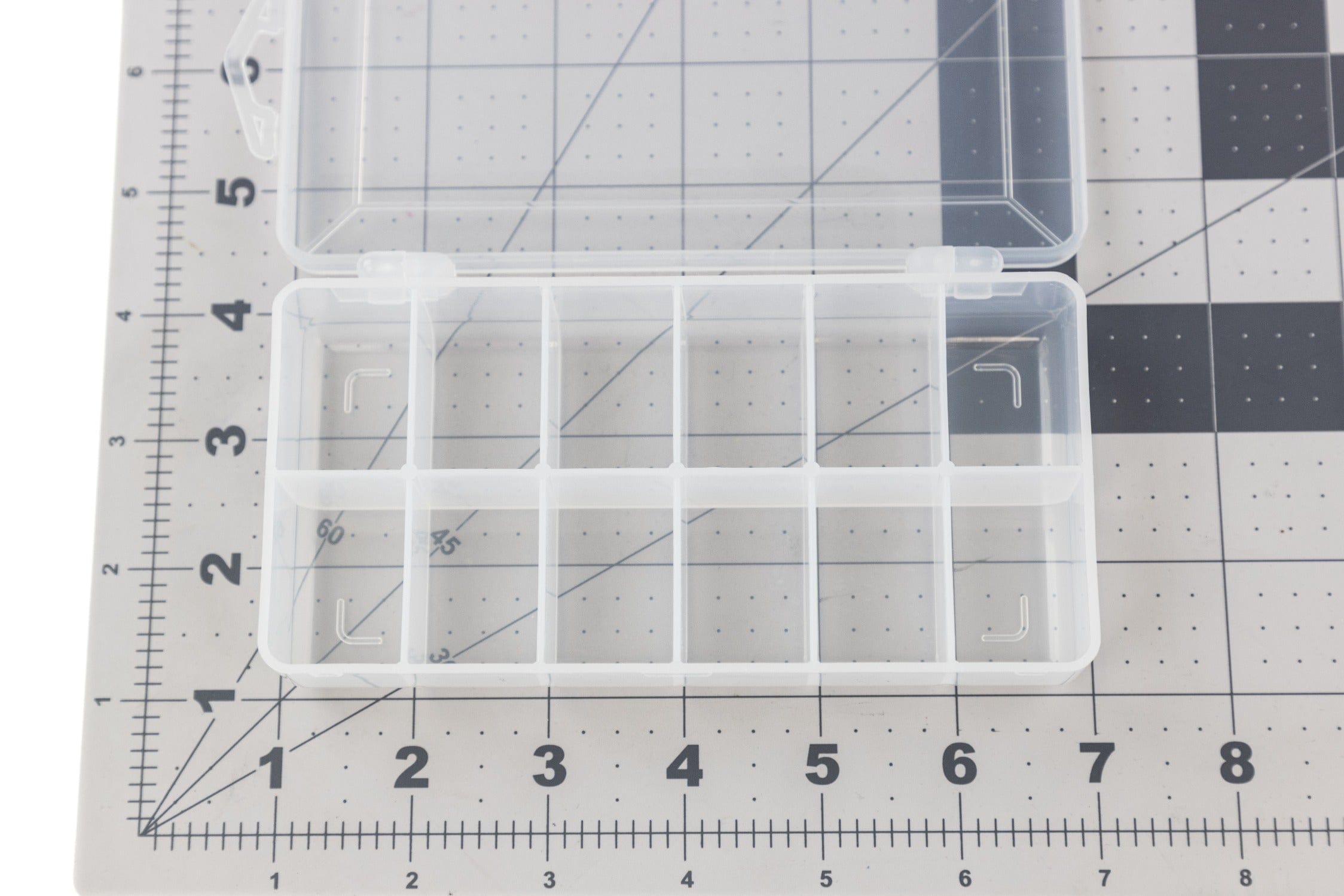 Hareline 12 Compartment Box