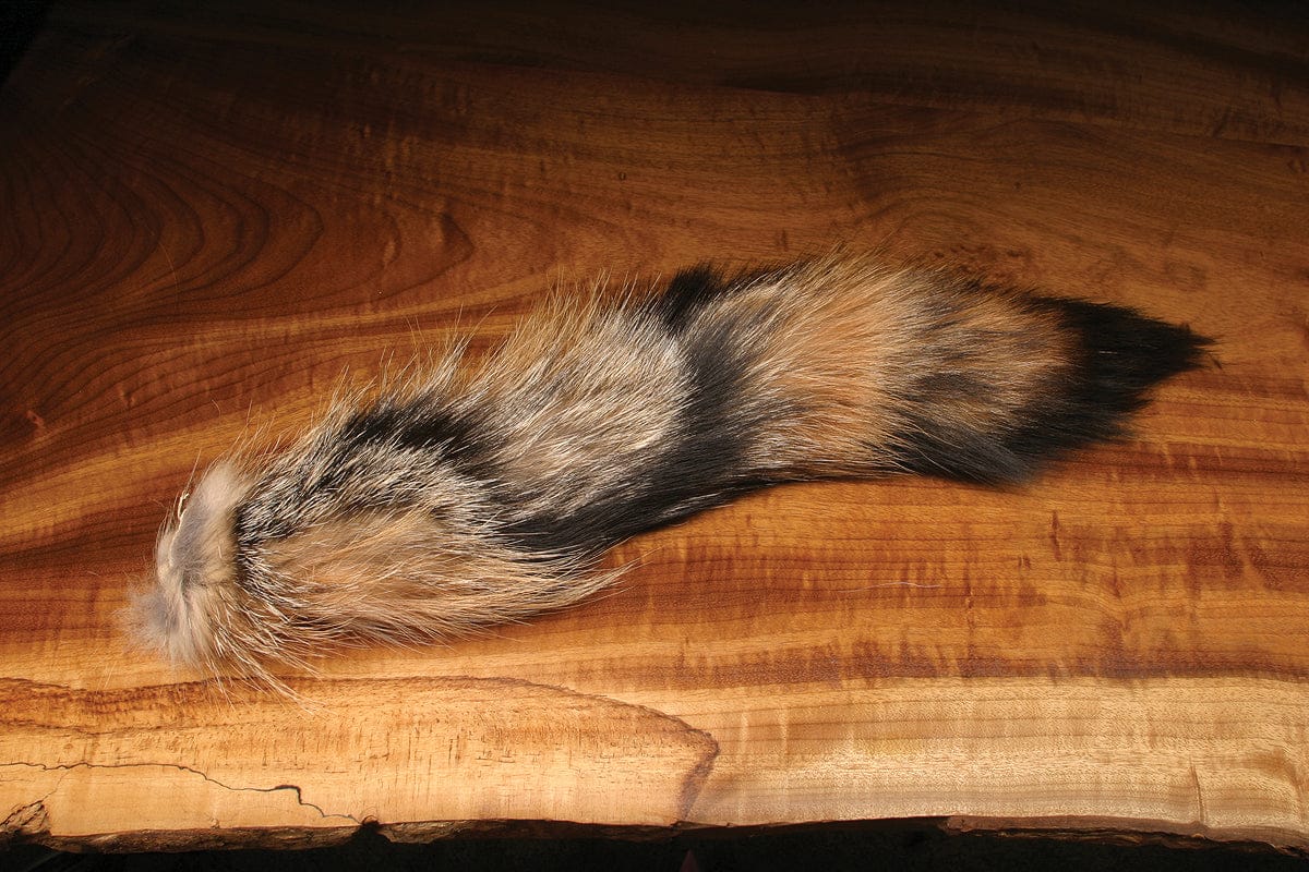 Hareline Complete Coyote Tail