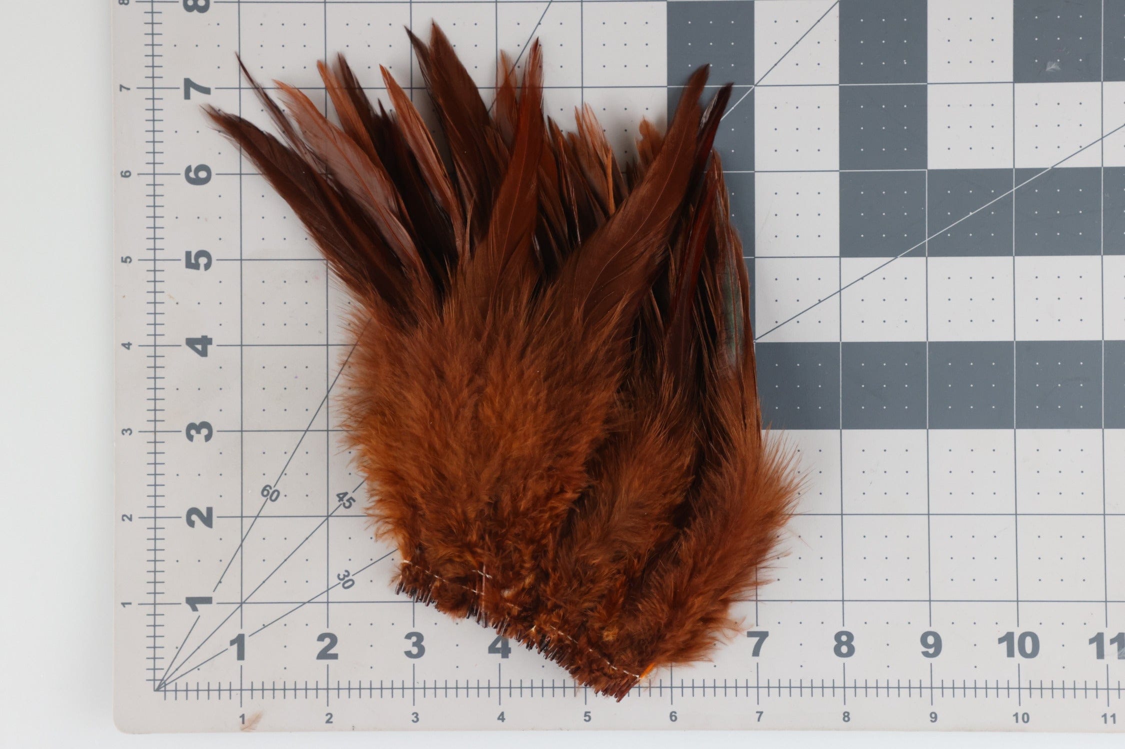 Hareline Strung Saddle Hackle