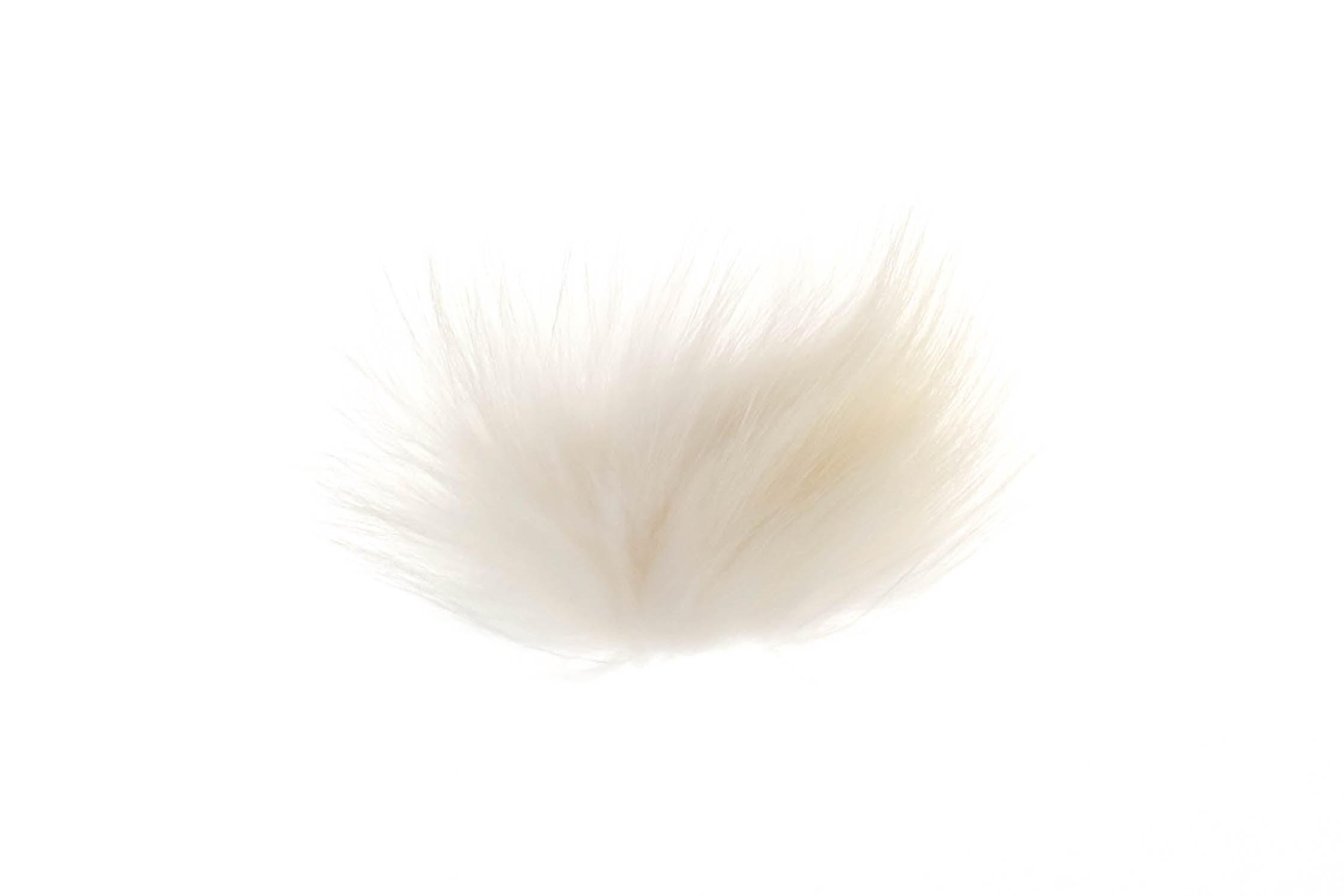 Hareline White Finnish Raccoon Fur Piece