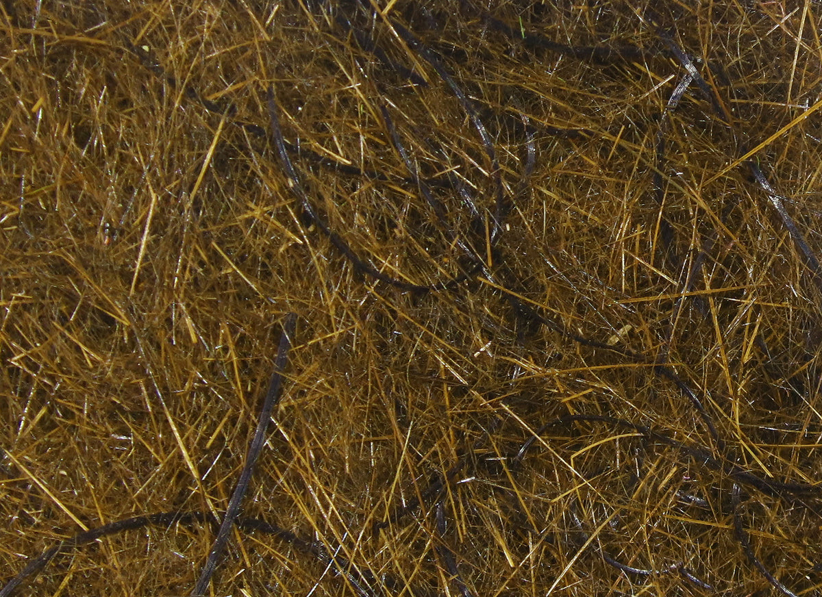 Olive-brown Hare'E Wiggle Dub dubbing with fine golden fibers and longer dark strands for fly tying