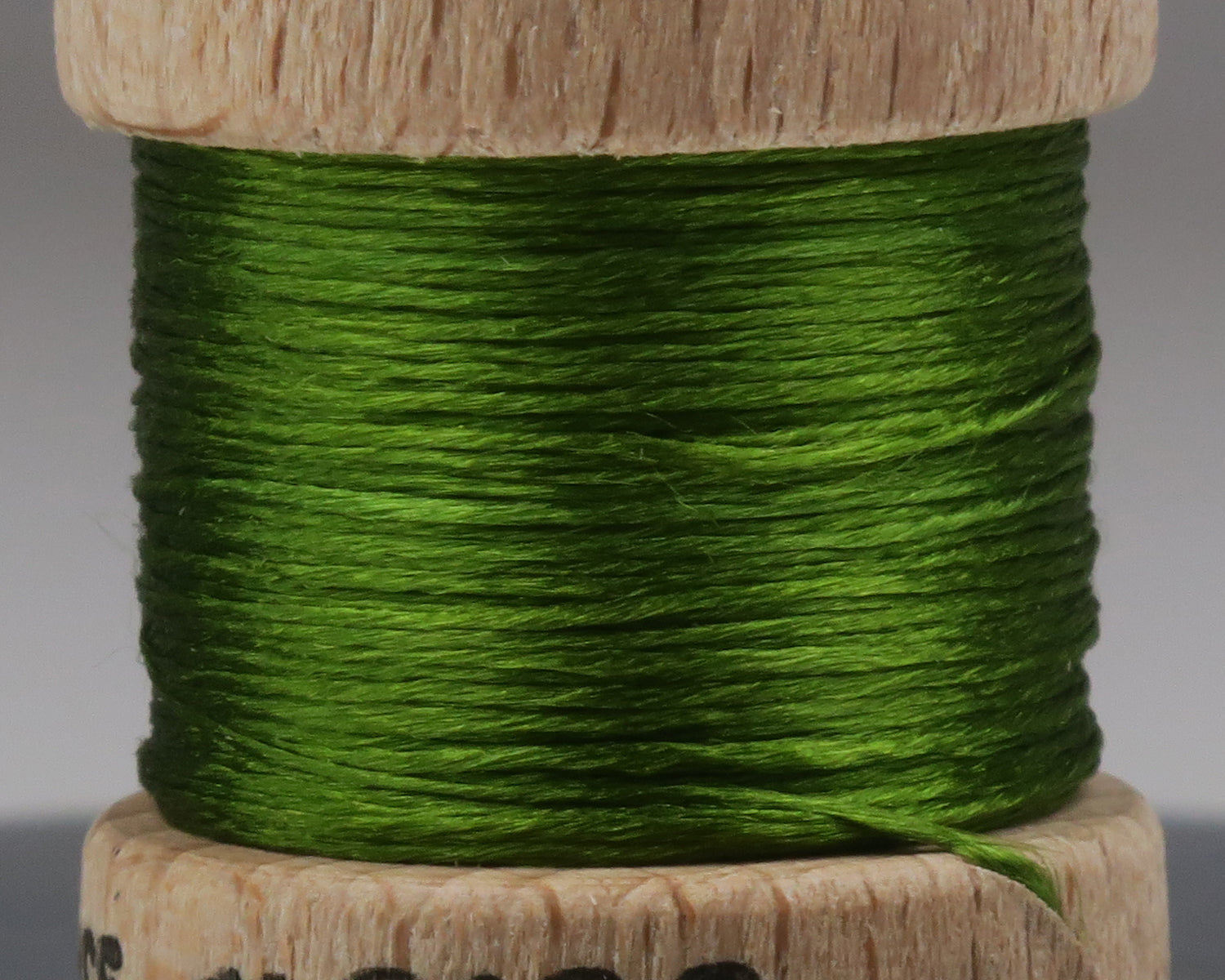 54 Dean St. Ovale Pure Silk Floss