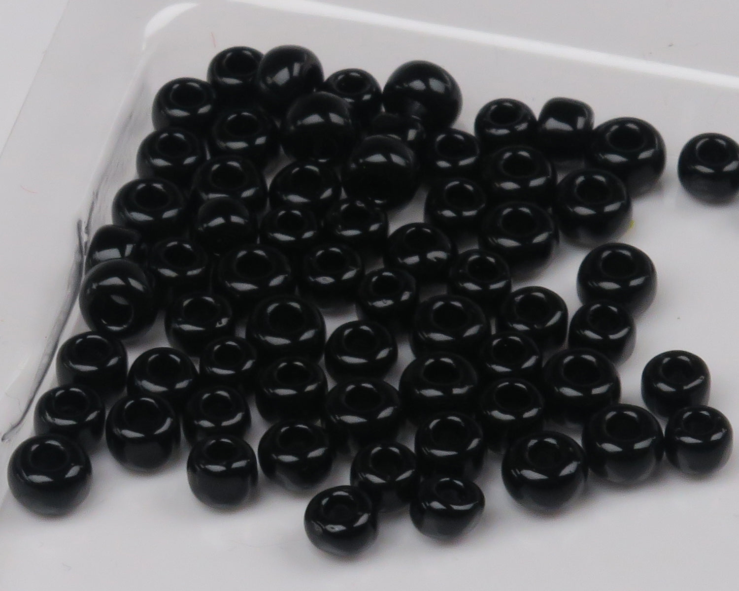 D's Flyes Tyers Glass Beads