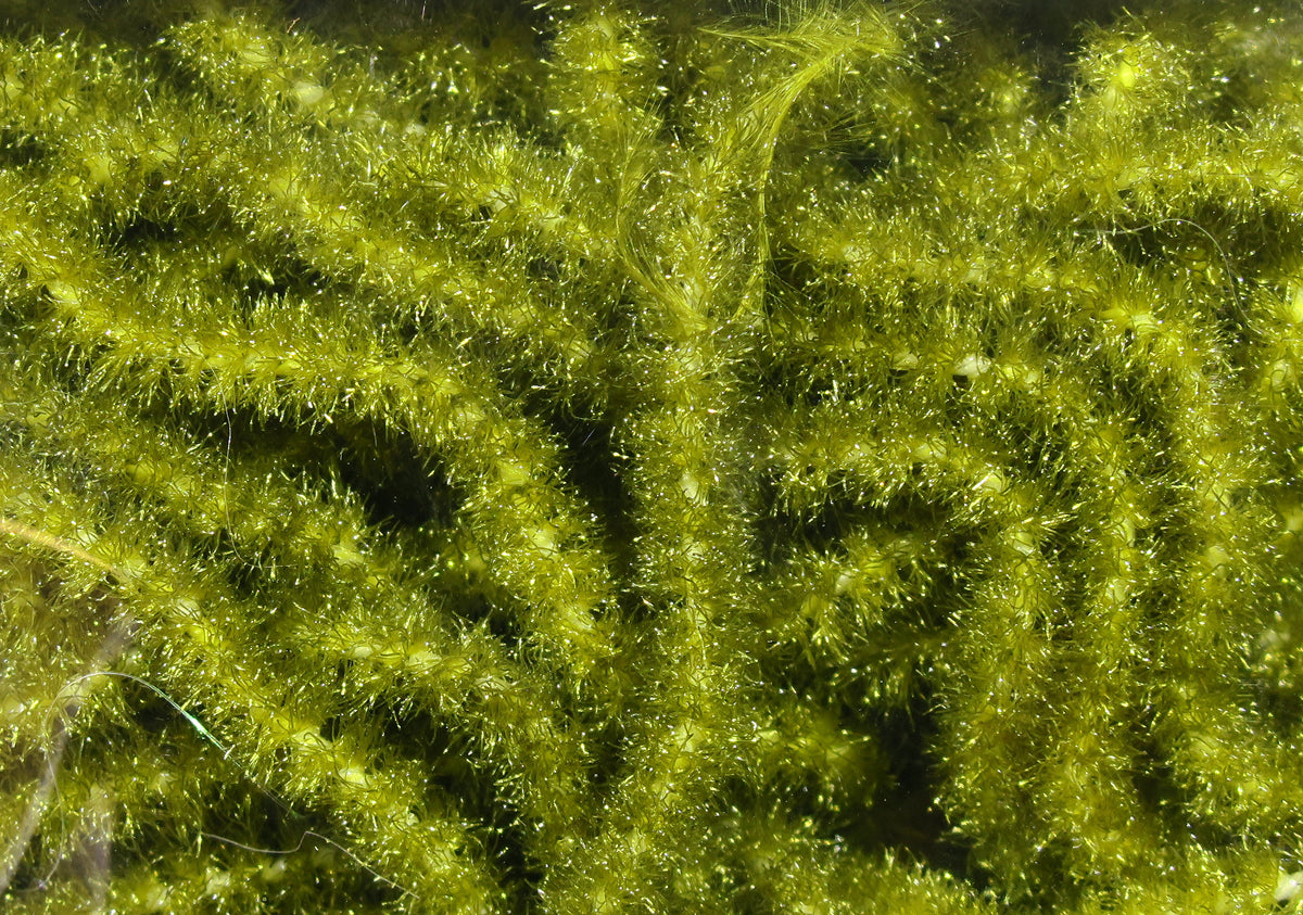 Hareline Trilobal Antron Chenille