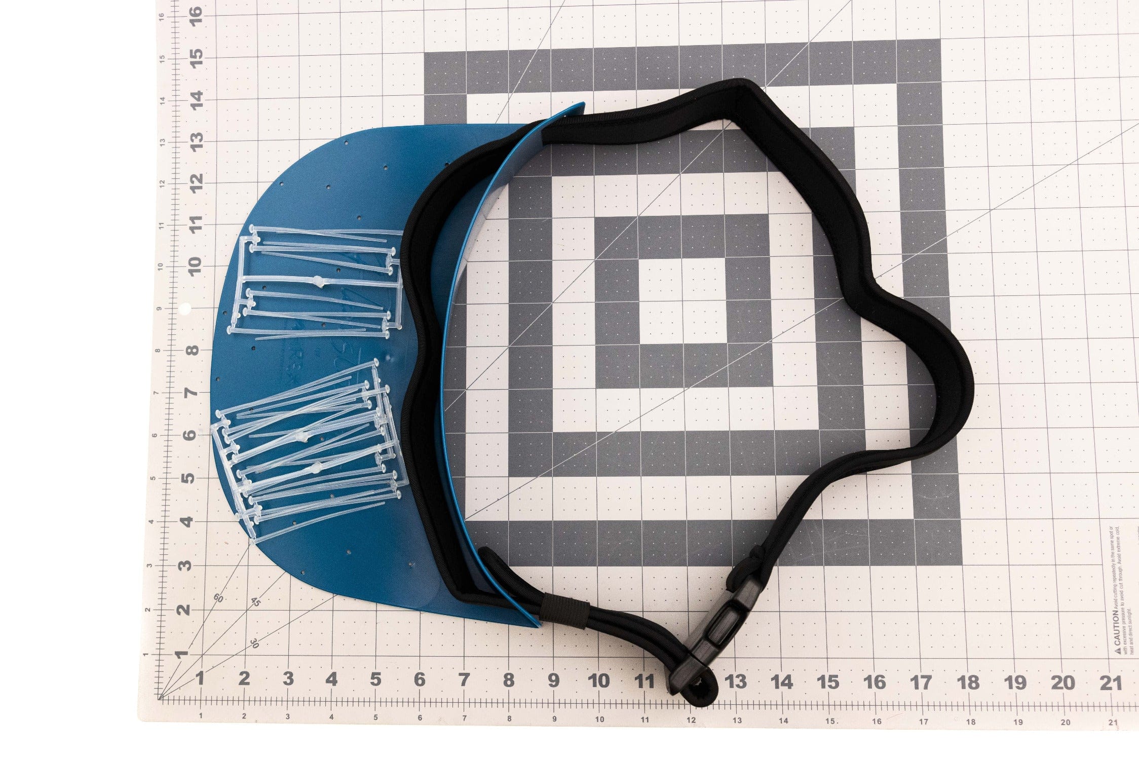 Ahrex Flexistripper line basket blue plastic tray with black neoprene strap and clear elastic line ties