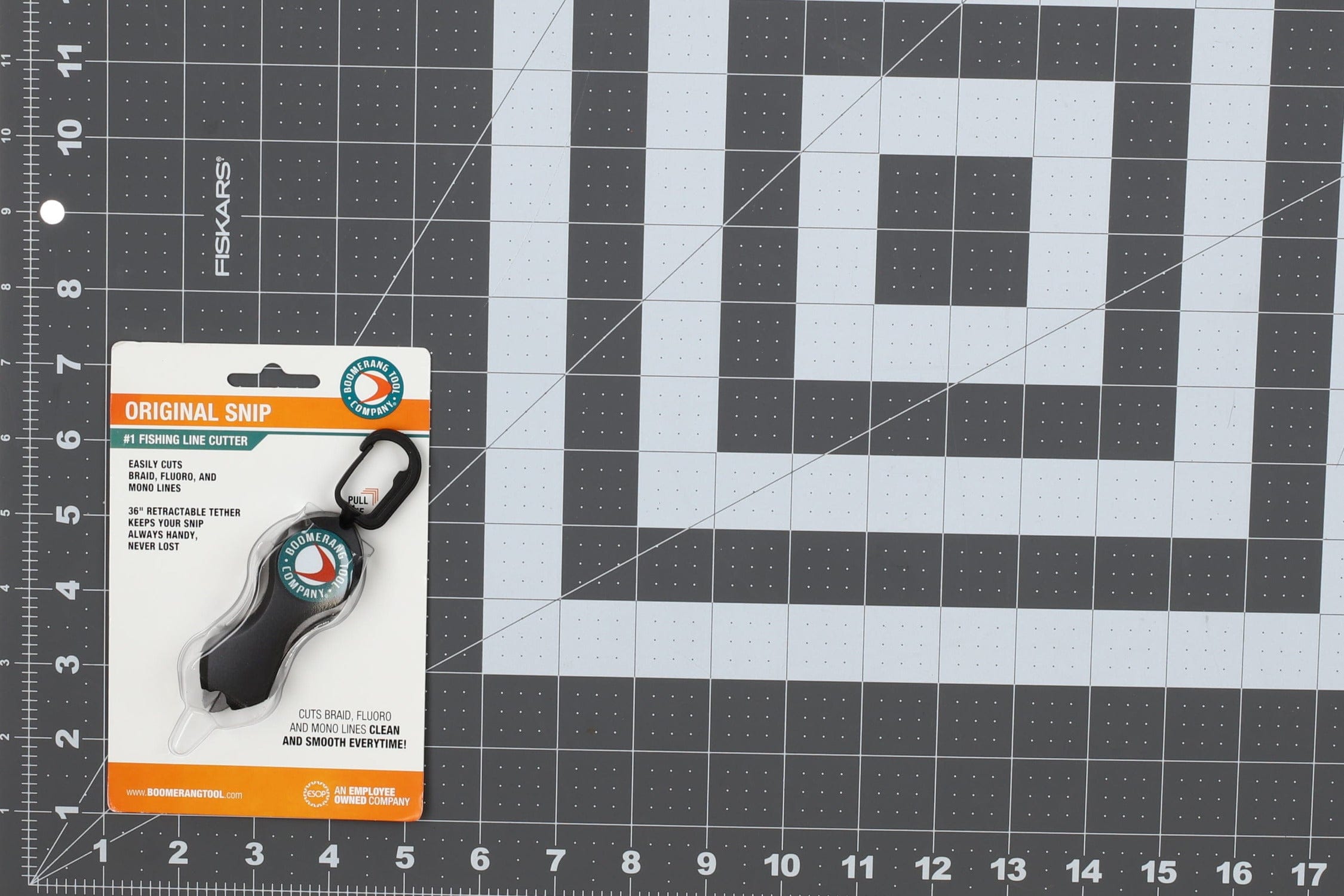 Boomerang Tool Co. The Original Snip with Retractor
