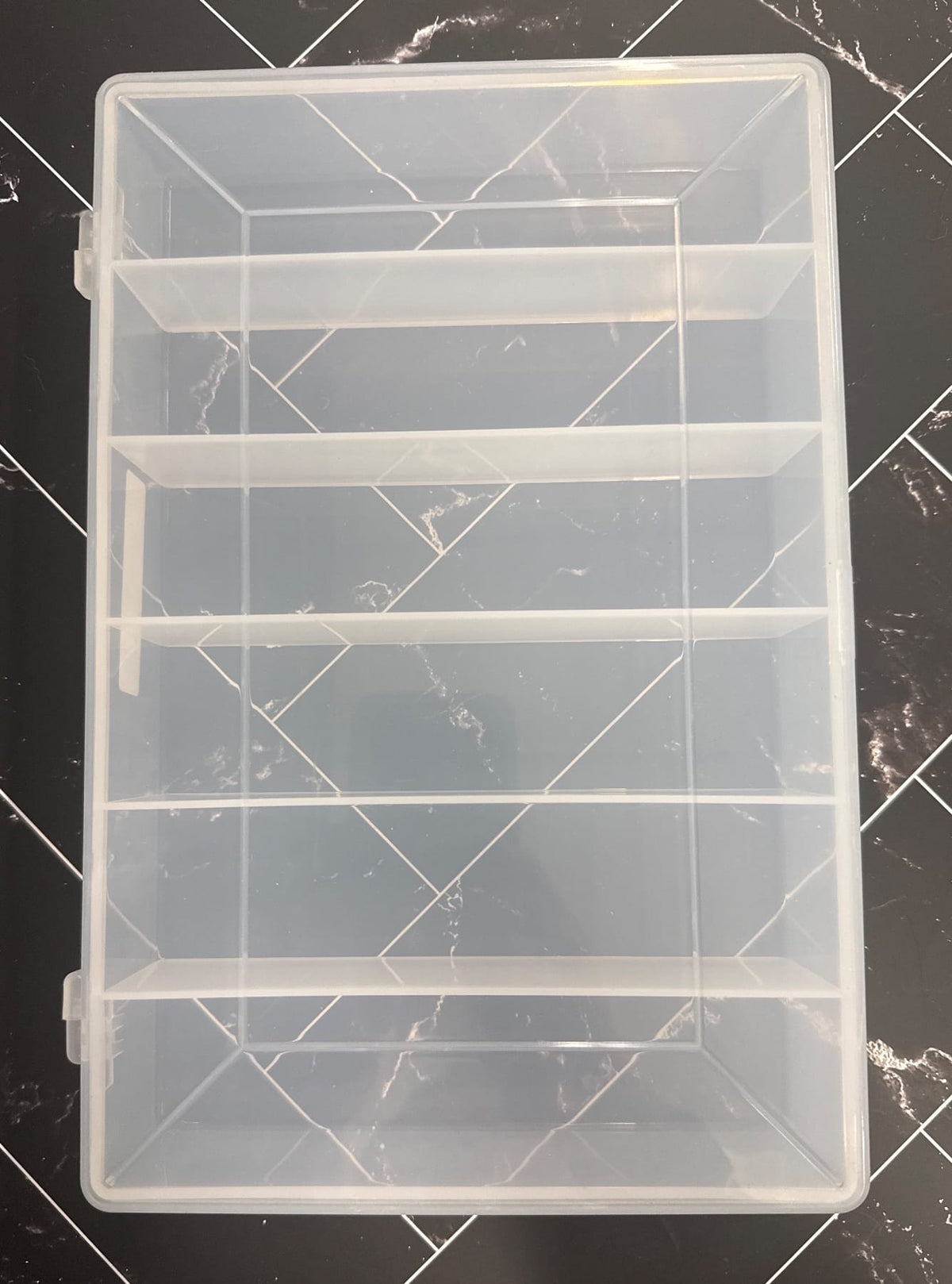 Hareline 6 Compartment Box — Large