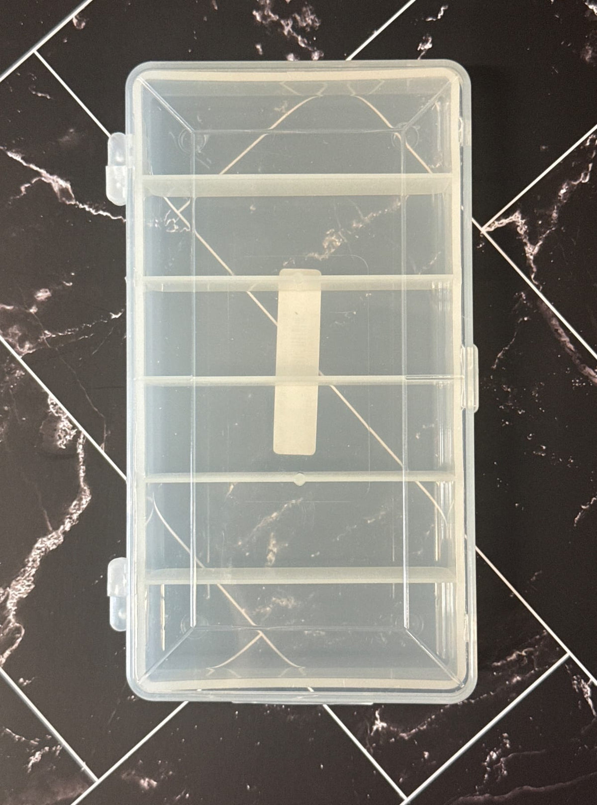 Hareline 6 Compartment Box — Regular