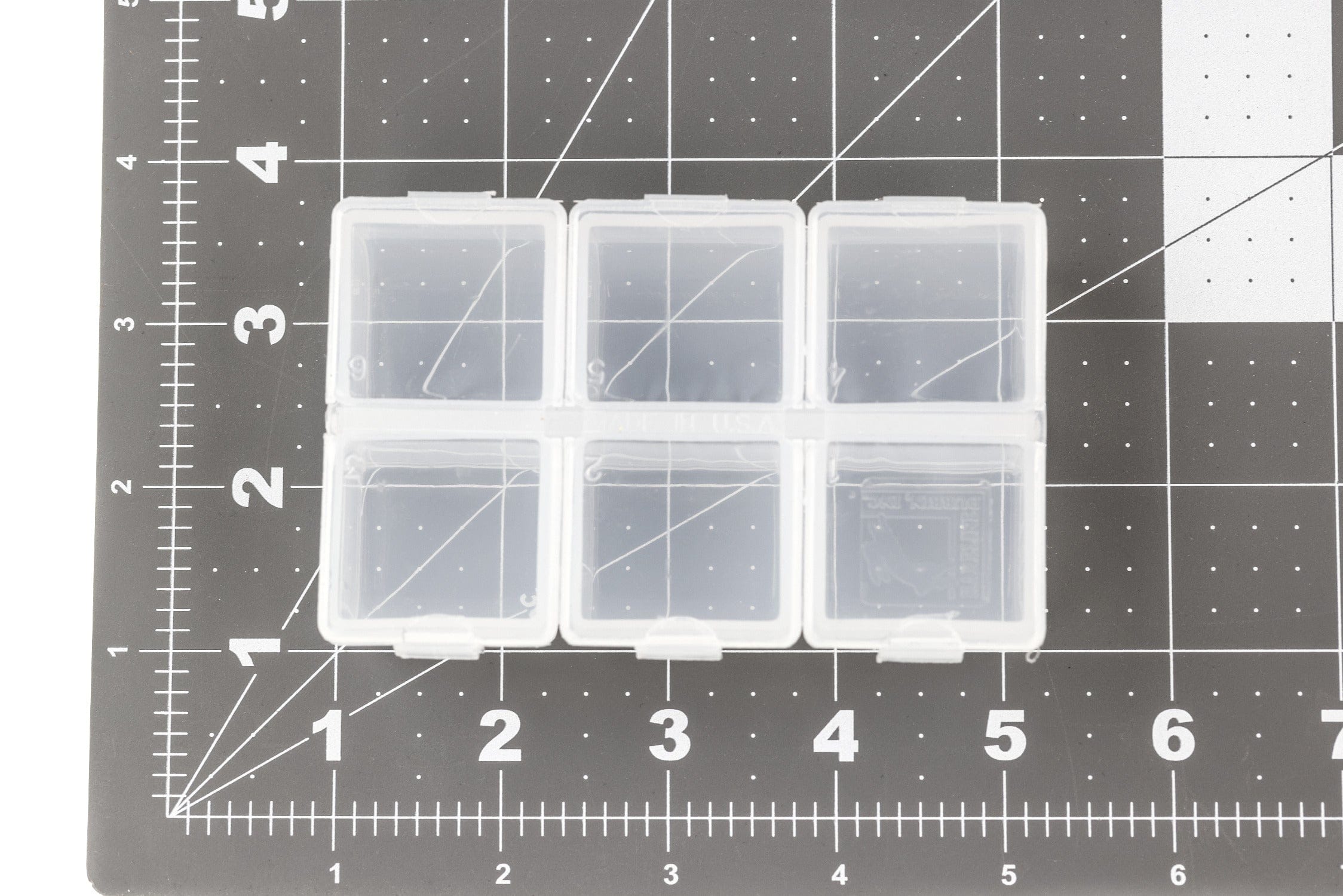 Hareline Flip Cap Box - 6 Compartments