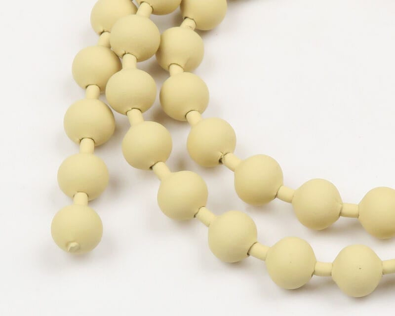 Matte tan plastic bead chain with small connectors, flexible fly tying beads for nymphs