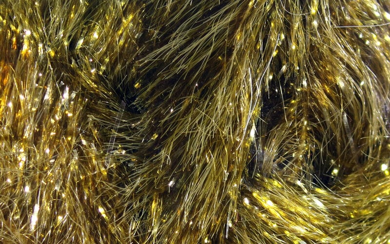 Golden metallic Chocklett's Finesse body chenille with long sparkling synthetic fibers for fly tying