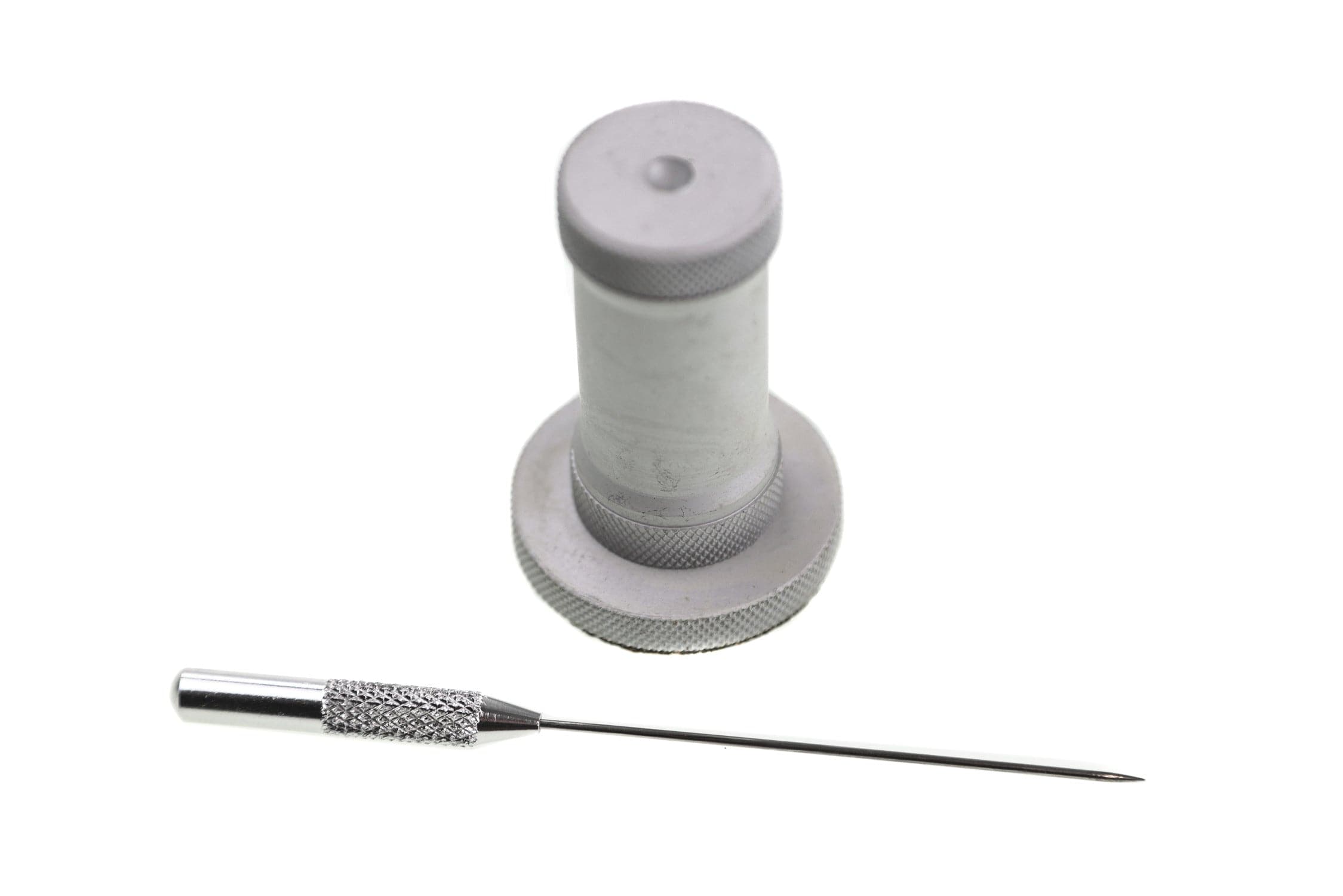 Hareline Aluminum Bodkin With Holder