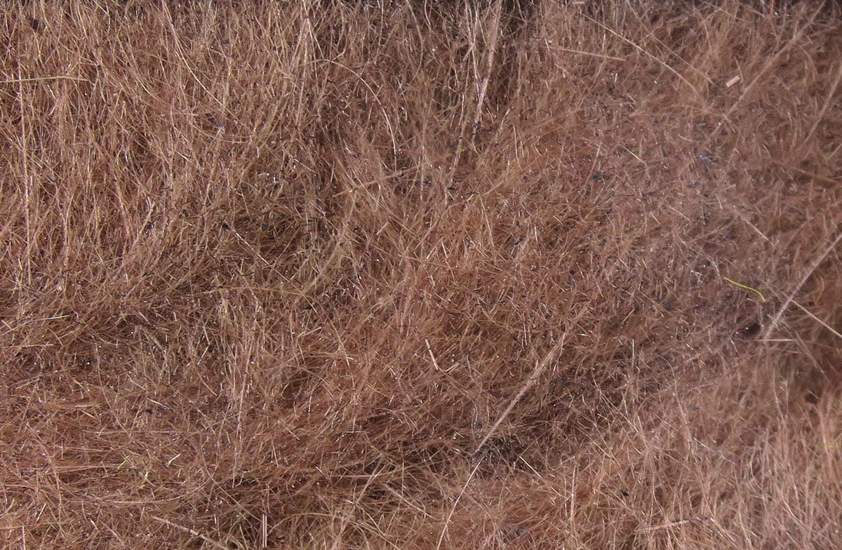 Hareline brown hare dubbin, fine fluffy rabbit fur dubbing with subtle reflective fibers
