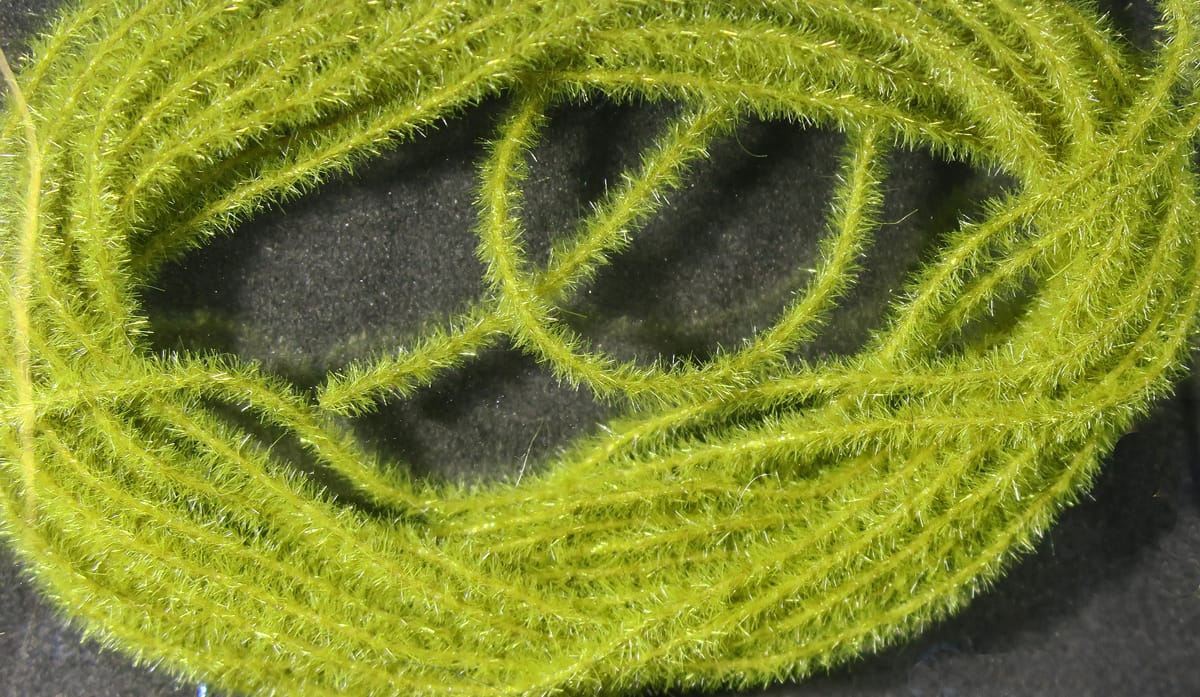 Hareline EZ Magic Dub olive chartreuse fuzzy dubbing cord, synthetic chenille yarn with short spiky fibers for fly tying