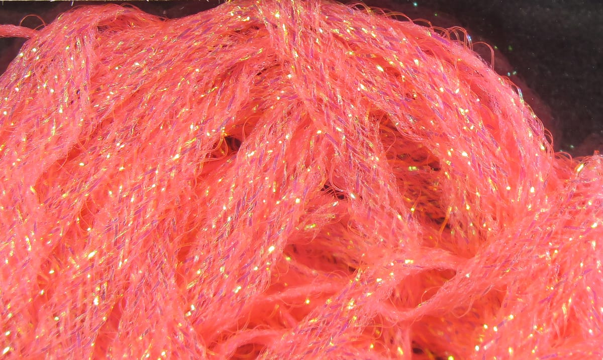 Hareline flat diamond braid neon pink-orange synthetic fibers with gold iridescent tinsel for fly tying