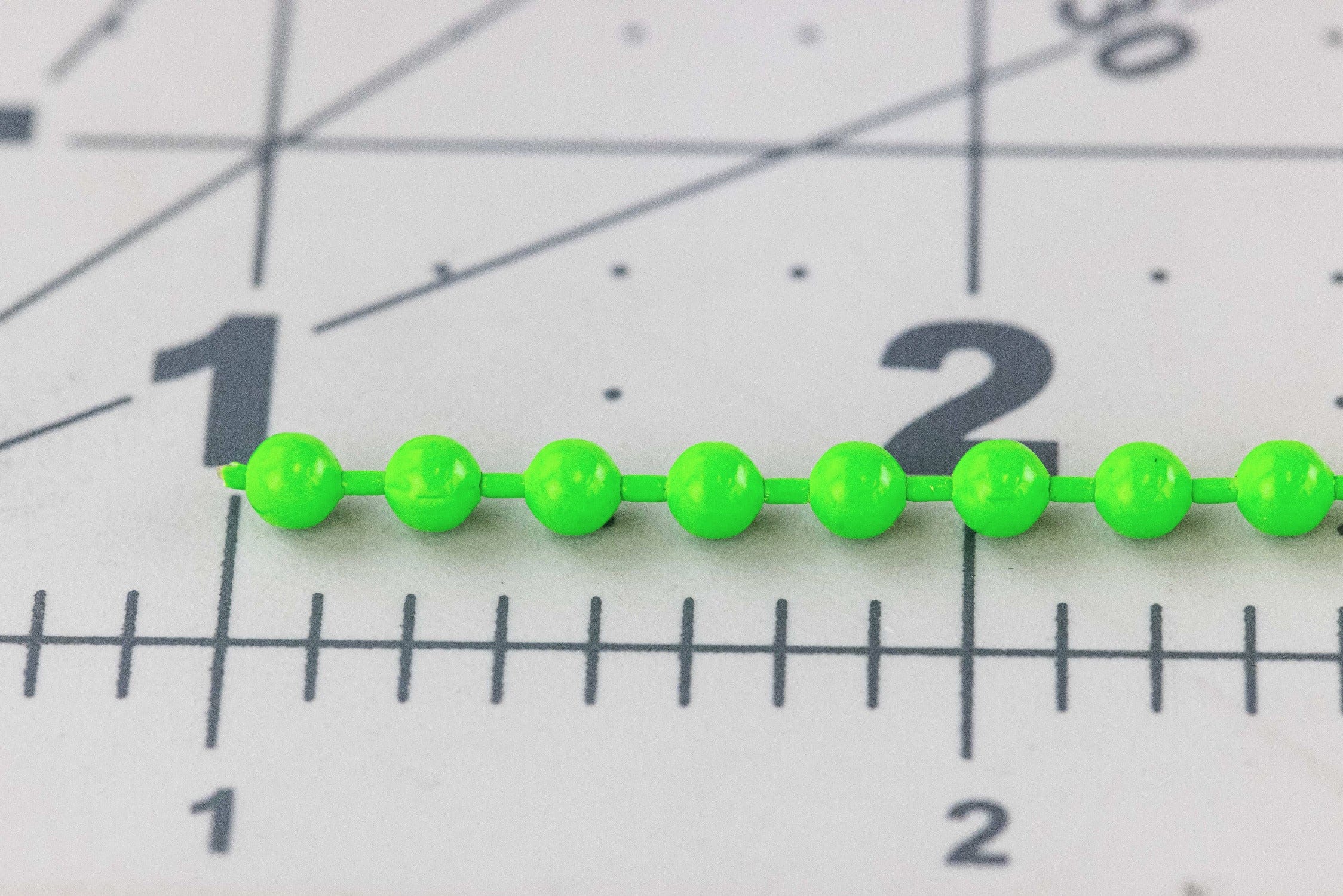 Hareline Fluorescent Bead Chain