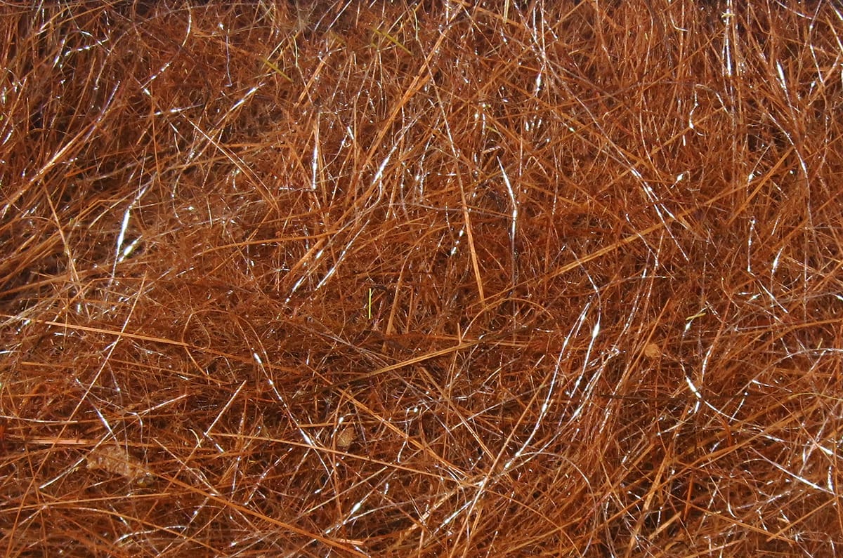 Reddish brown Hareline Hare's Ear Plus dubbing with mixed natural hair and shiny synthetic fibers for fly tying