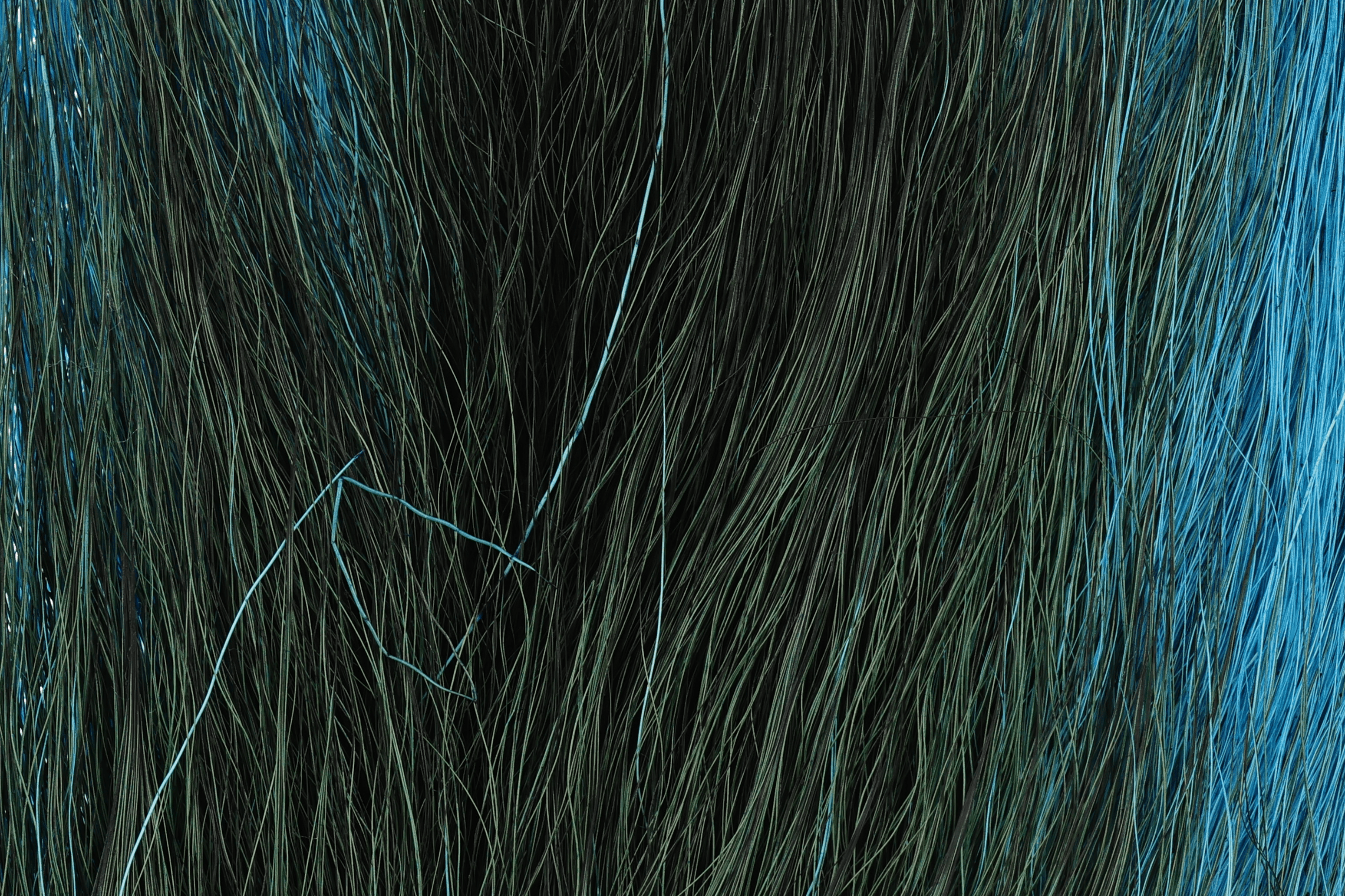 Hareline large Northern bucktail long fine black and teal dyed deer hair for fly tying