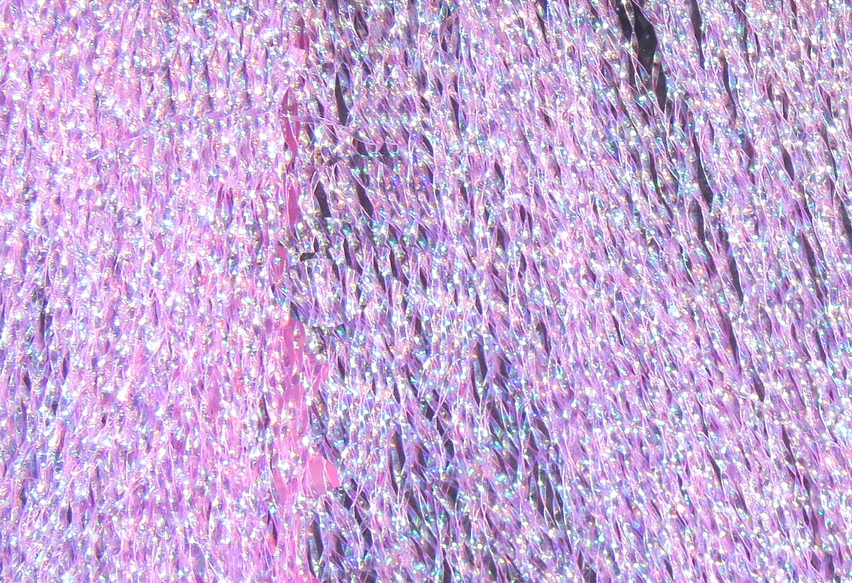 Hareline Midge Flash pink iridescent synthetic flash fibers, fine sparkly strands for fly tying