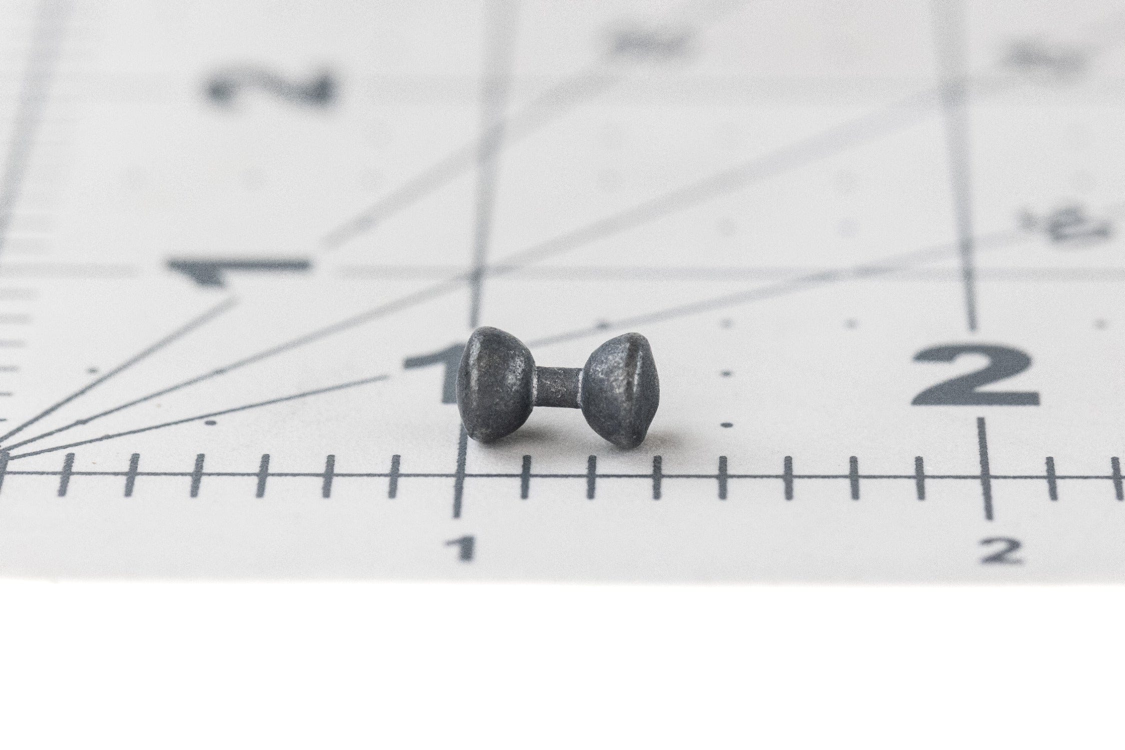 Hareline Plain Lead Dumbbell Eyes