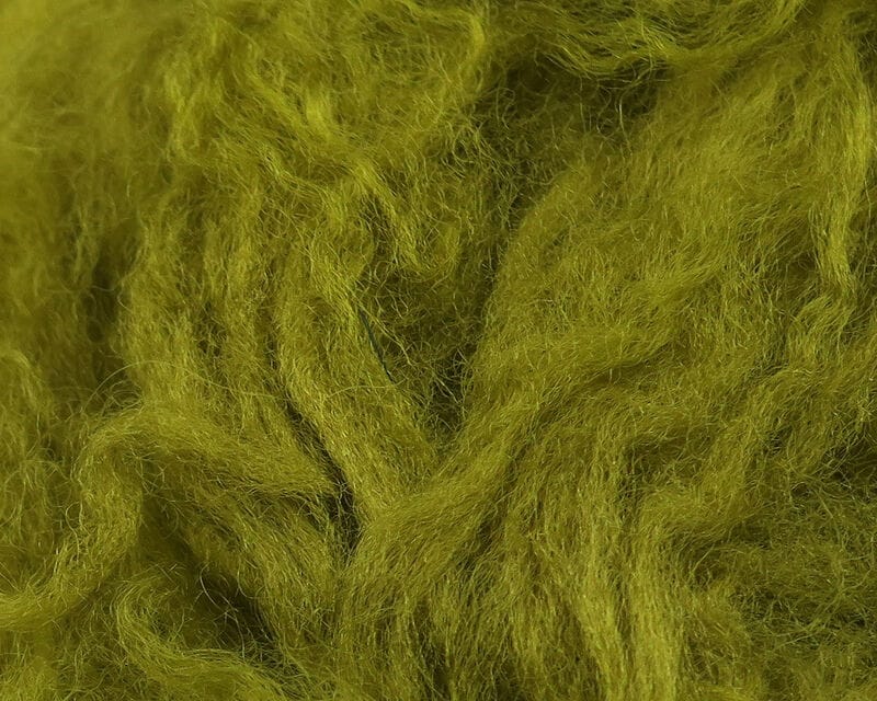 Hareline Rams Wool olive green loose roving, soft fuzzy wool fibers for fly tying dubbing