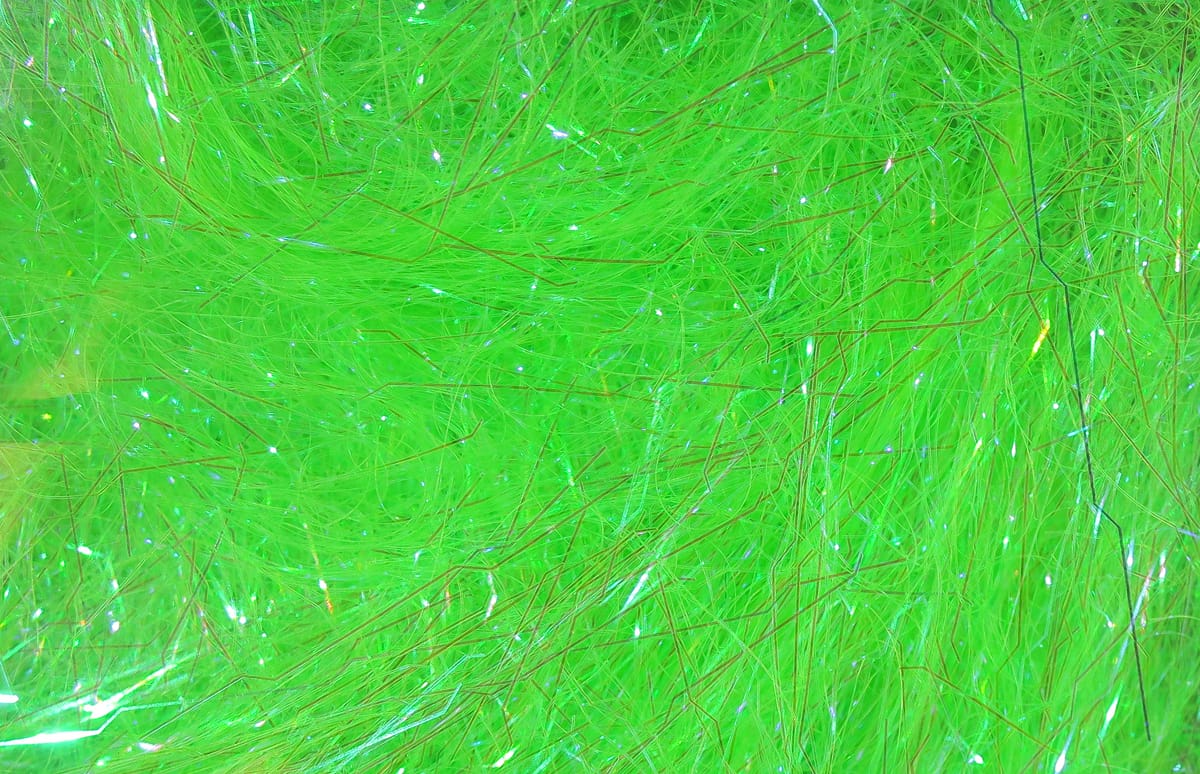 Hareline Ripple Ice Dub chartreuse synthetic dubbing with wispy fibers and iridescent tinsel sparkle for fly tying