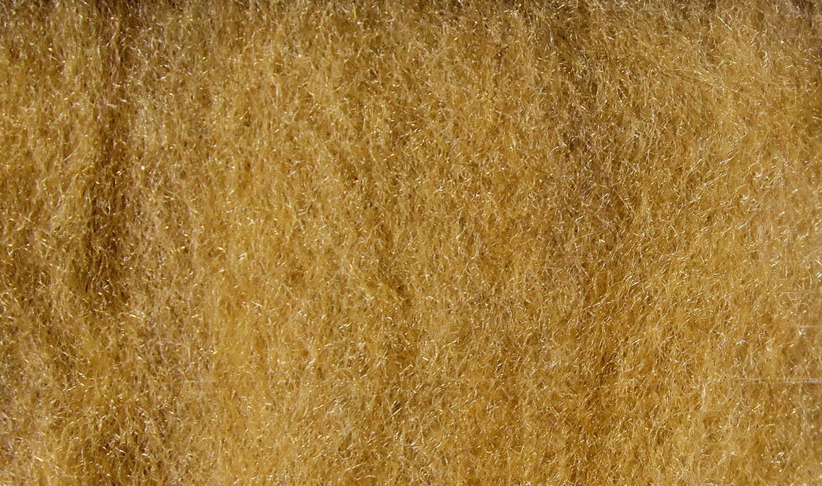 Hareline super fine dry fly dubbing in tan honey color, fine fibrous dubbing with subtle sparkle for fly tying
