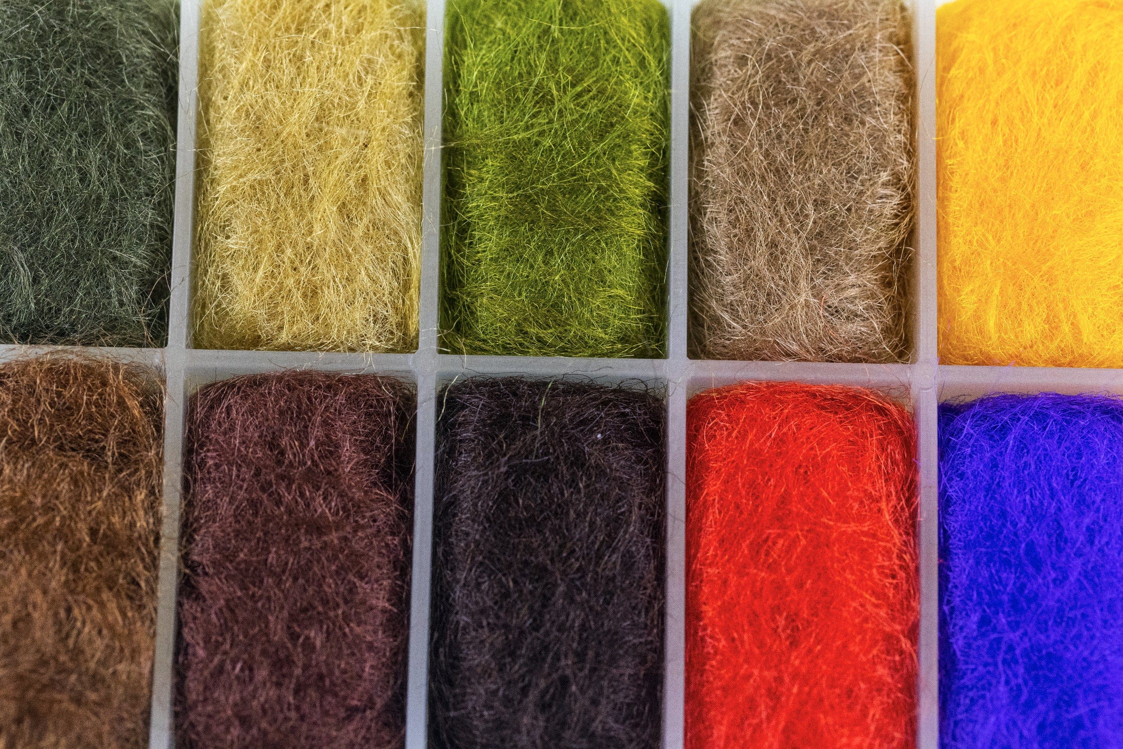 Senyo's Laser Hair Dubbing - Multi Color Assortment w/ Dispenser