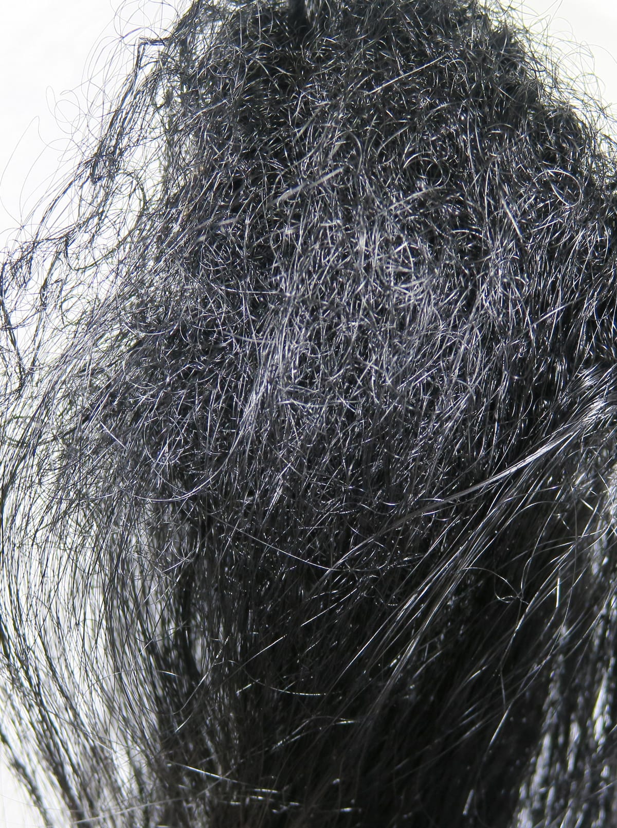 Black Hedron Big Fly shiny synthetic fiber bundle with wispy hair-like strands for fly tying