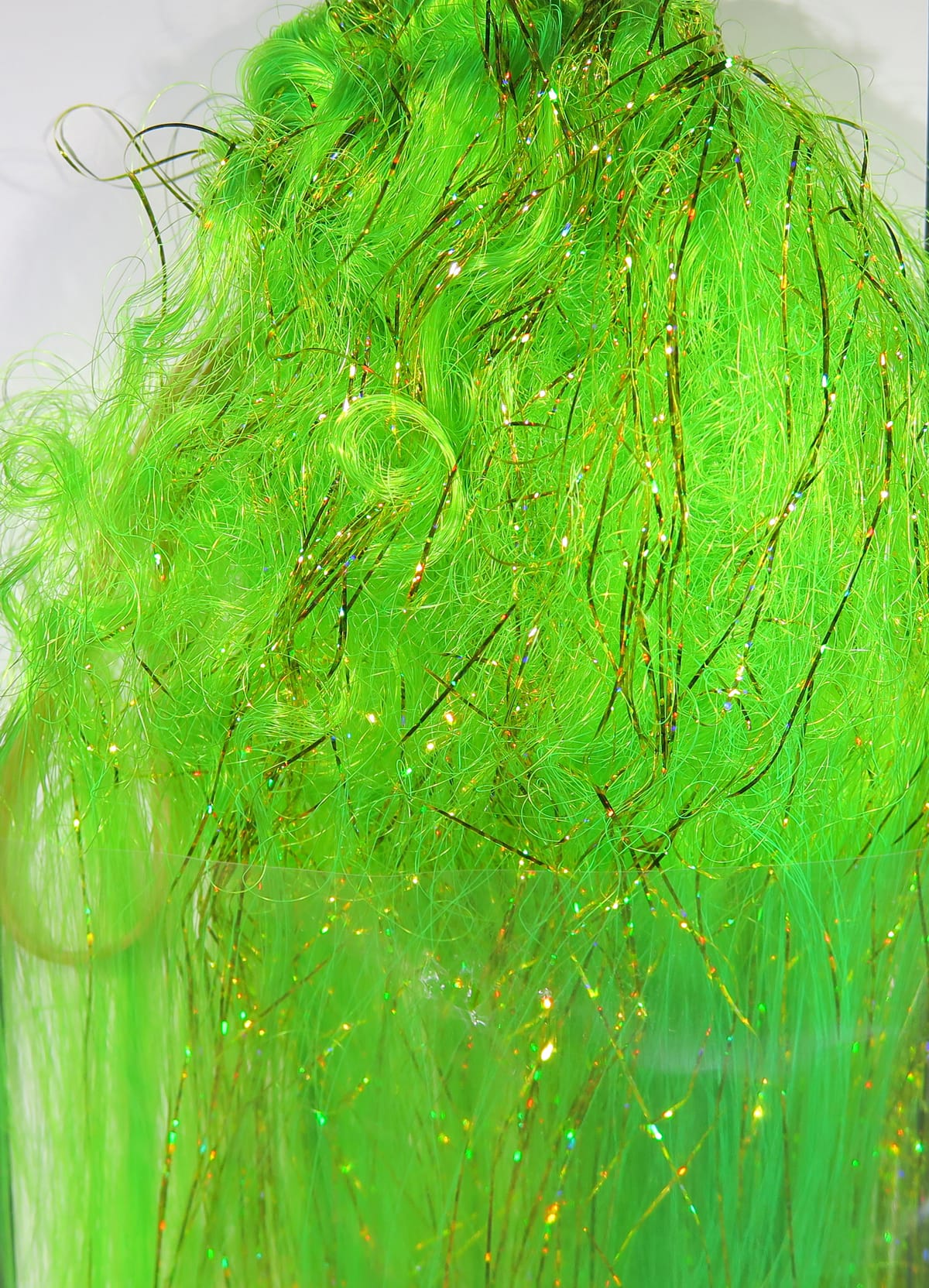 Chartreuse Hedron Big Fly tying fiber with curly strands and gold holographic flash, long synthetic fibers for fly tying