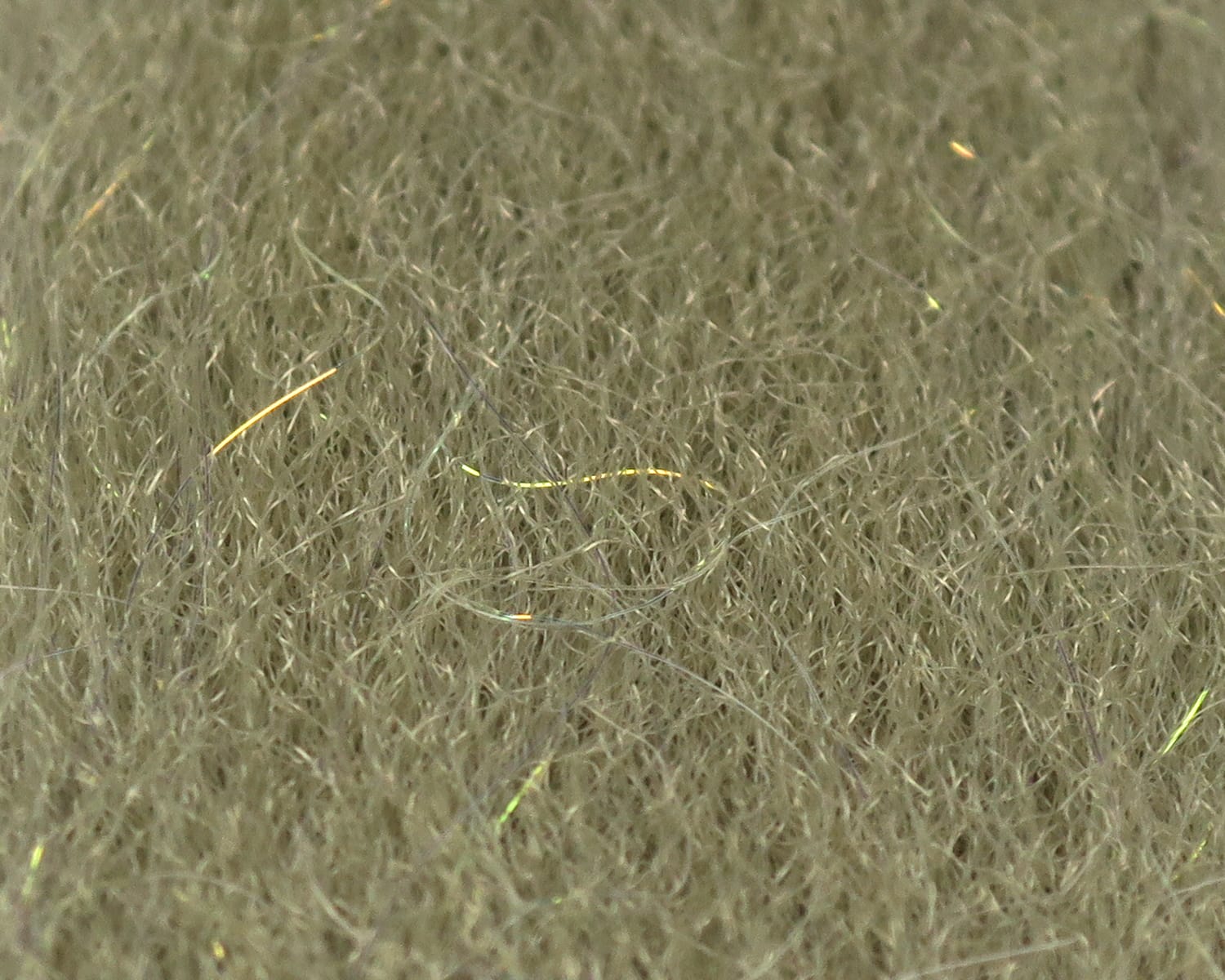 Olive khaki sculpting flash fibre with fine synthetic hairs and subtle iridescent strands for fly tying