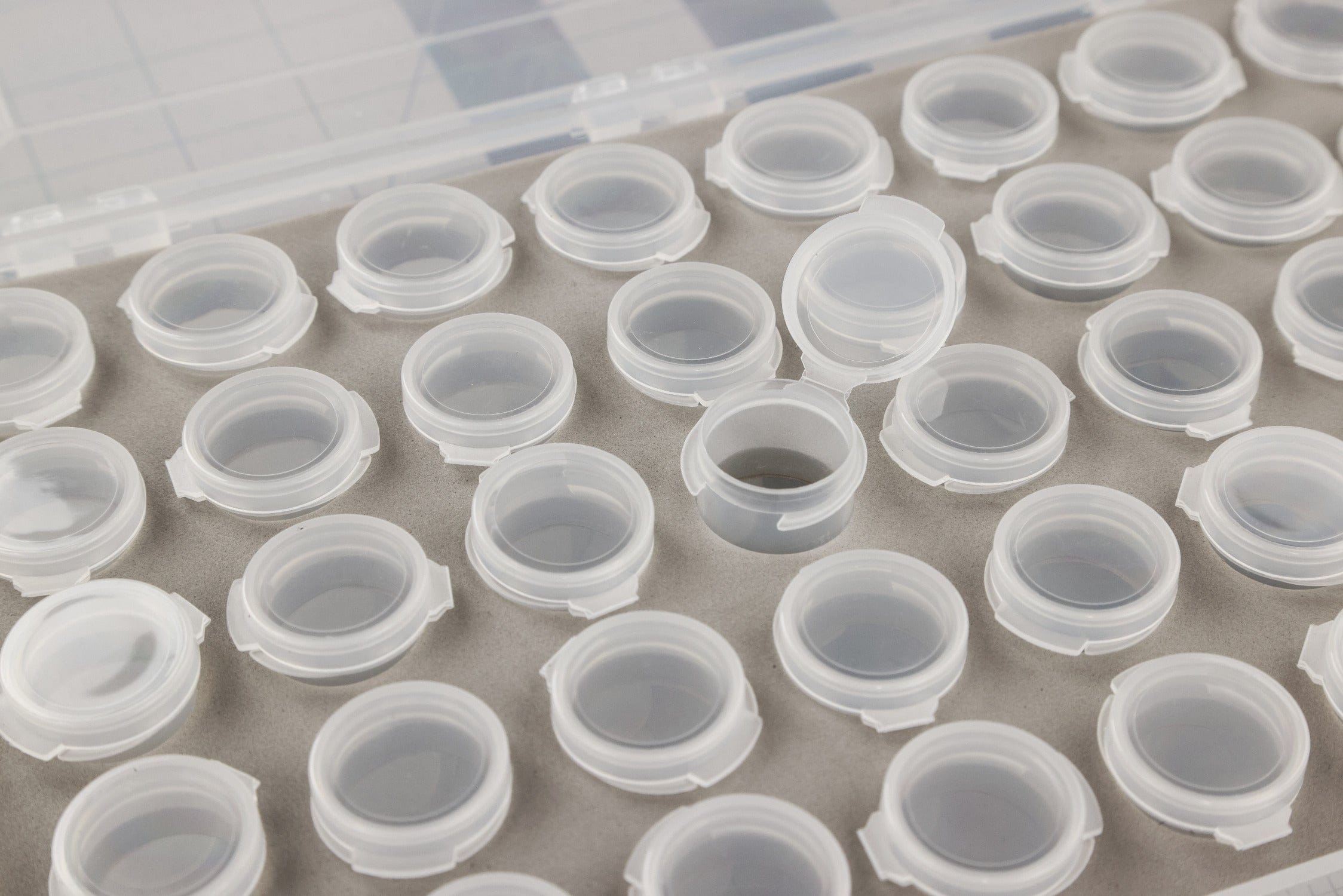 Wapsi UTC Vial Box (40 Pop Top Vials)